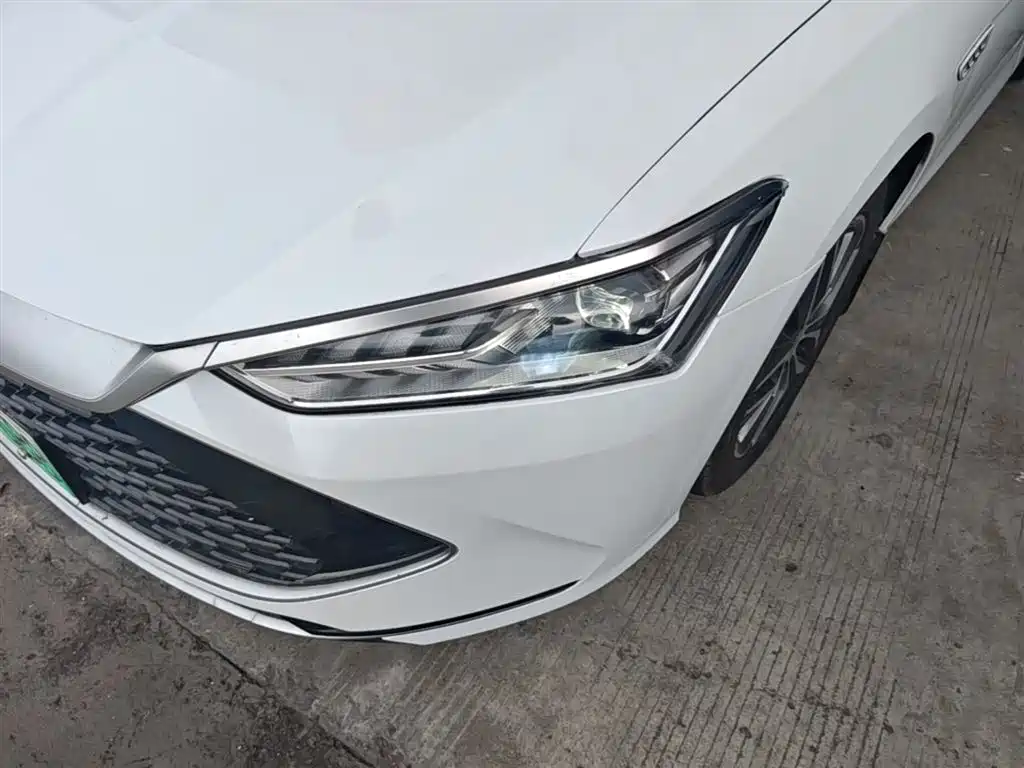 BYD Qin PLUS 2021 DM-i 55KM Flagship фото 24