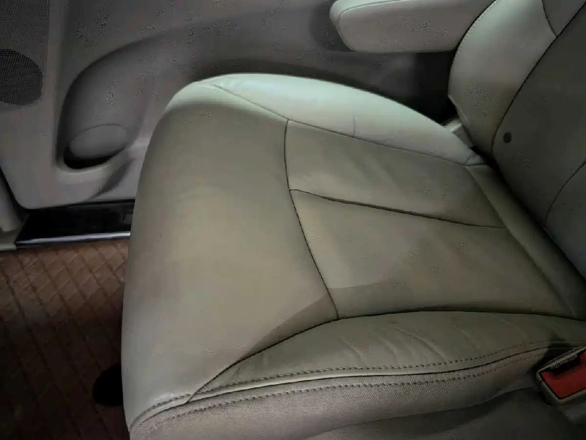 Buick GL8 2018 28T Premium Model China VI фото 13