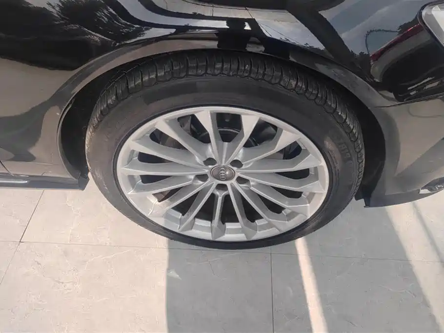 Audi A6L 2014 35 FSI Comfort фото 6