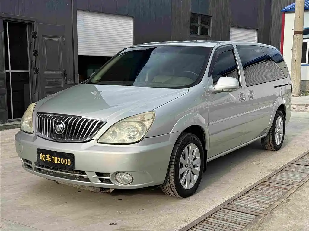 Фото 1 - Buick GL8