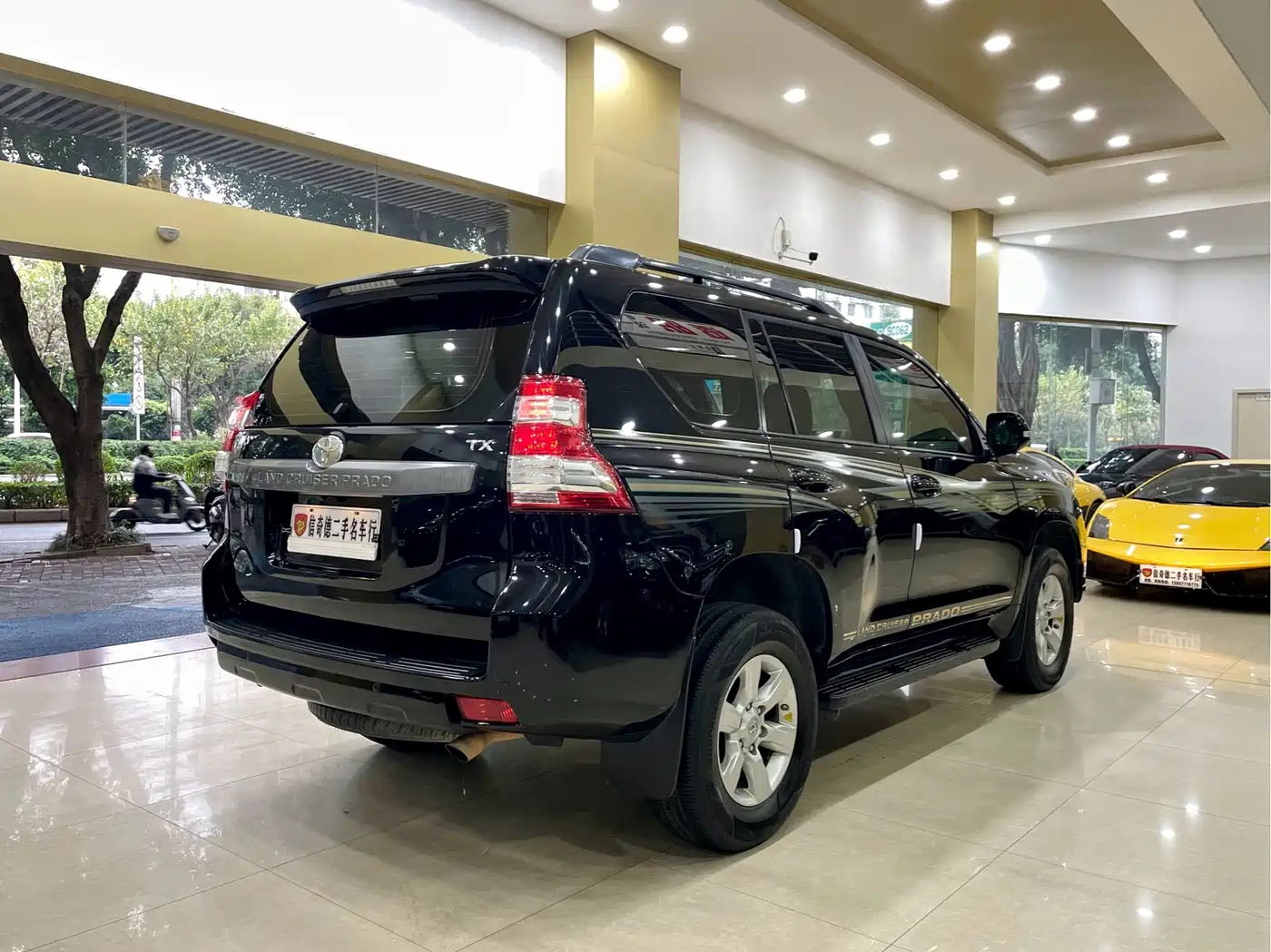 Toyota Prado (Import) 2015 2014 2.7L Automatic Standard Edition