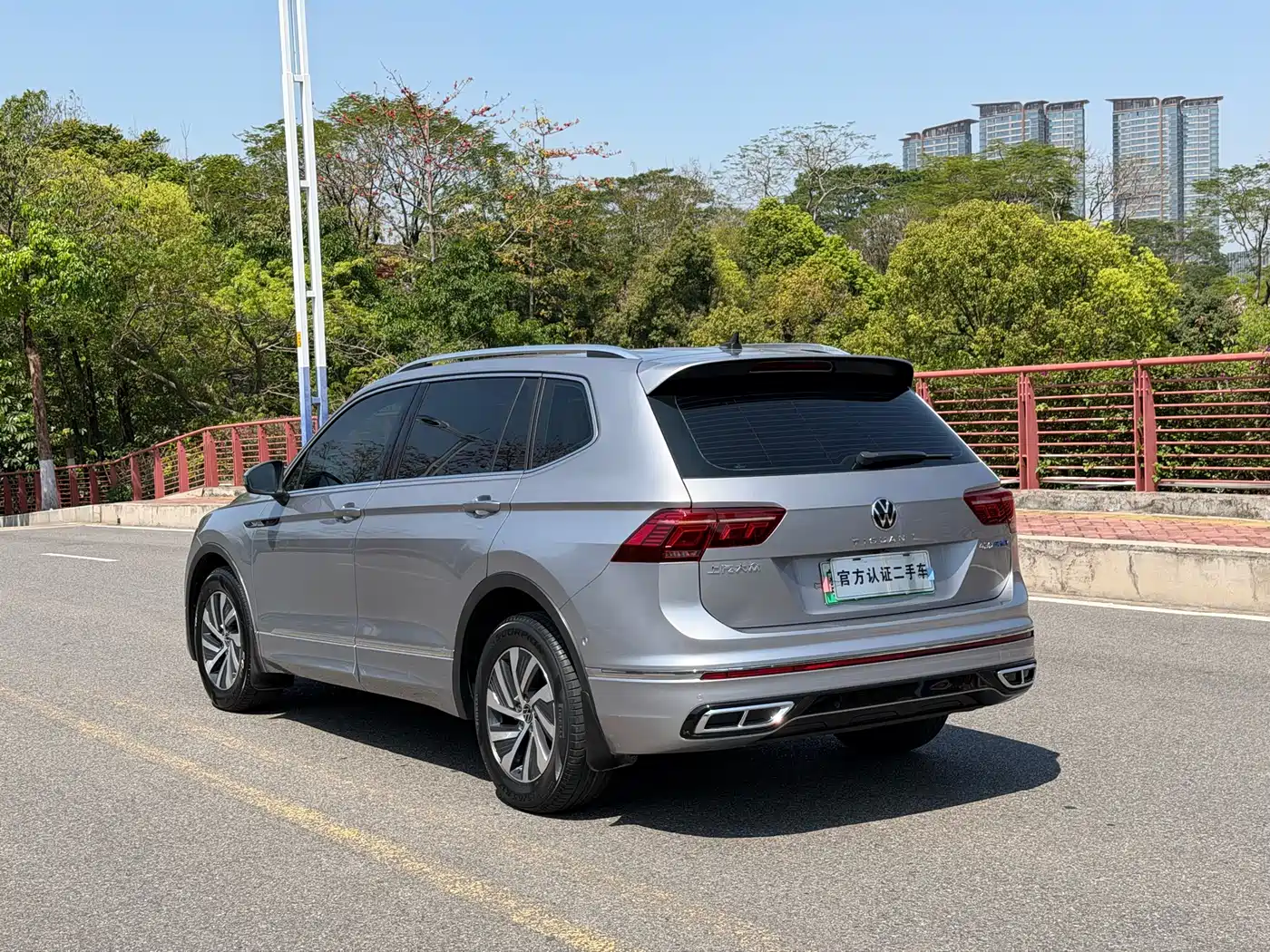 VOLKSWAGEN TIGUAN L NEW ENERGY