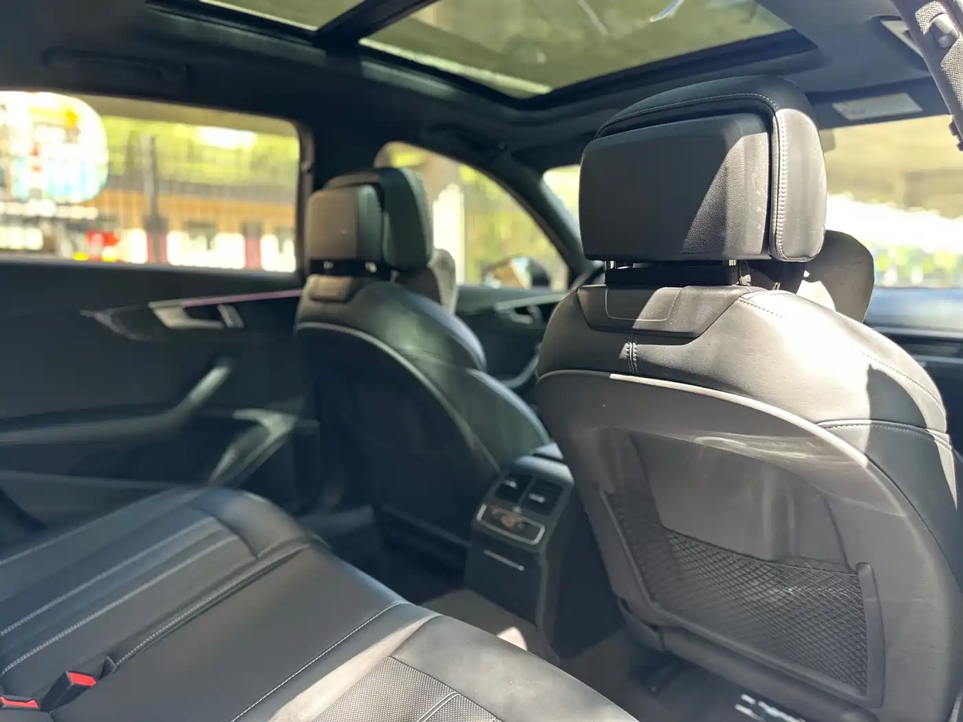 Audi A4L 2024 40 TFSI Luxury Dynamic фото 17