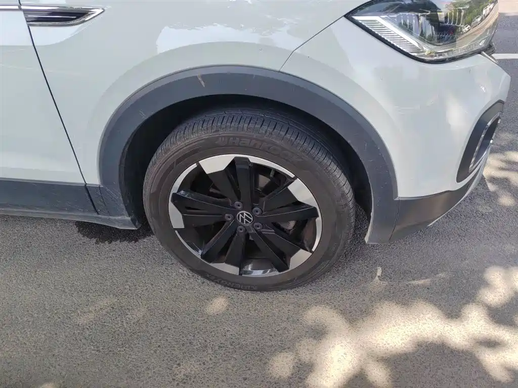 Volkswagen Tanying 2021 1.5L Automatic Smart Connect Edition фото 26