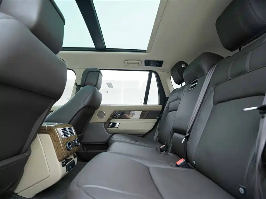 Land Rover Range Rover 2018 3.0 SC V6 Vogue Heritage Edition фото 21