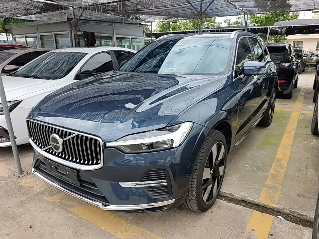 Volvo XC60 Plug-in Hybrid 2024 2025 Plug-in Hybrid Long Range AWD Zhiyuan Luxury Edition