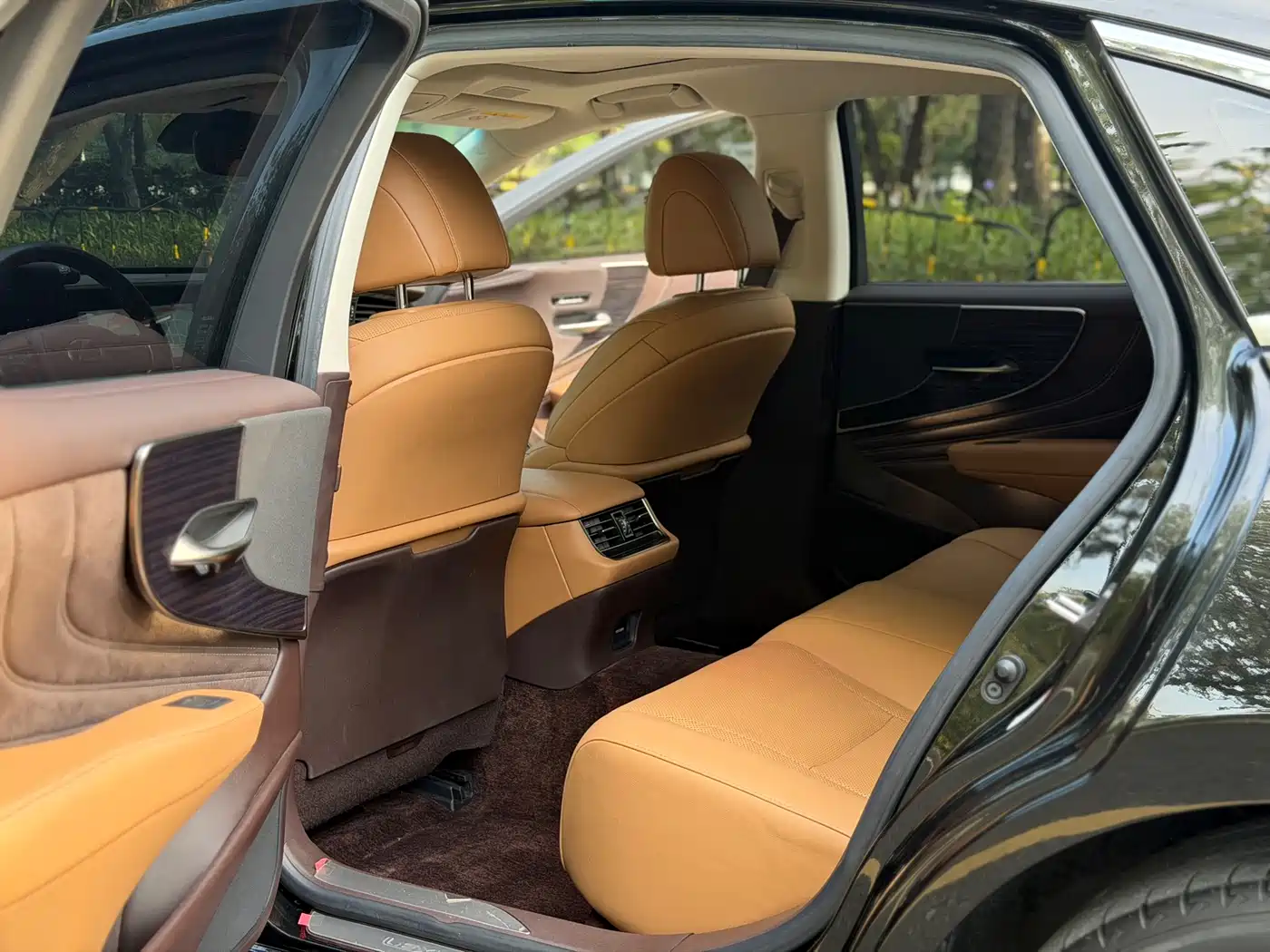 Lexus LS 2020 500h Excellence (China V) фото 15