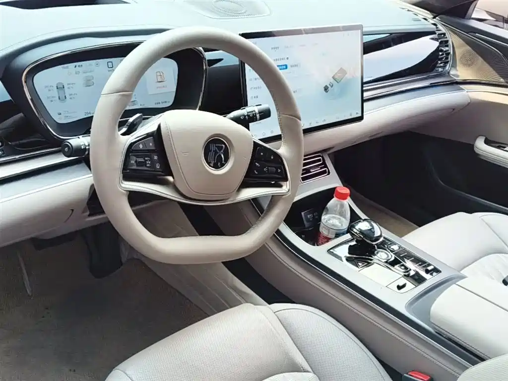 BYD Han 2025 DM-i Smart Driving Edition 125KM LiDAR Flagship фото 10