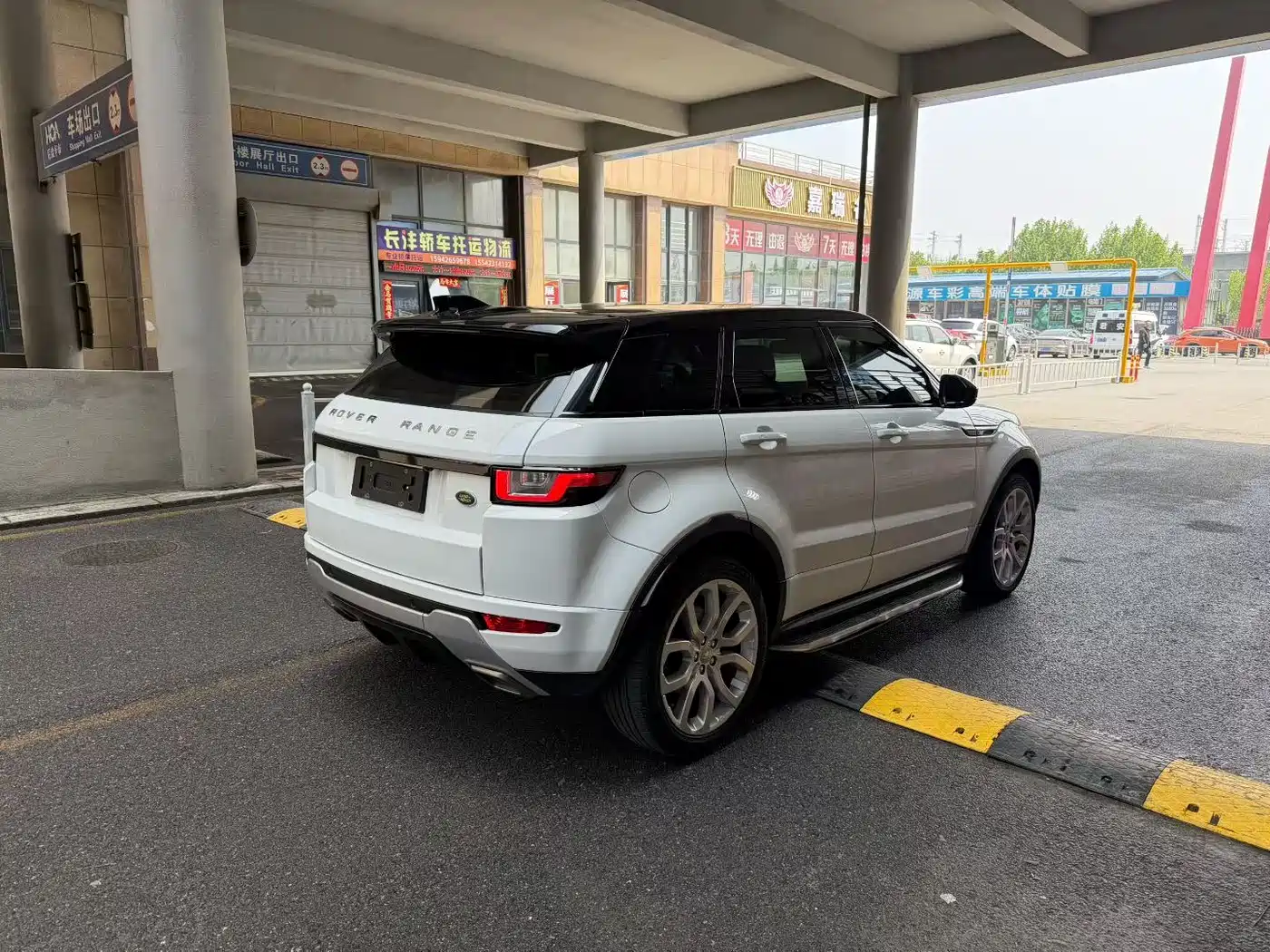 Land Rover Range Rover Evoque 2018 240PS SE DYNAMIC Smart Edition фото 6