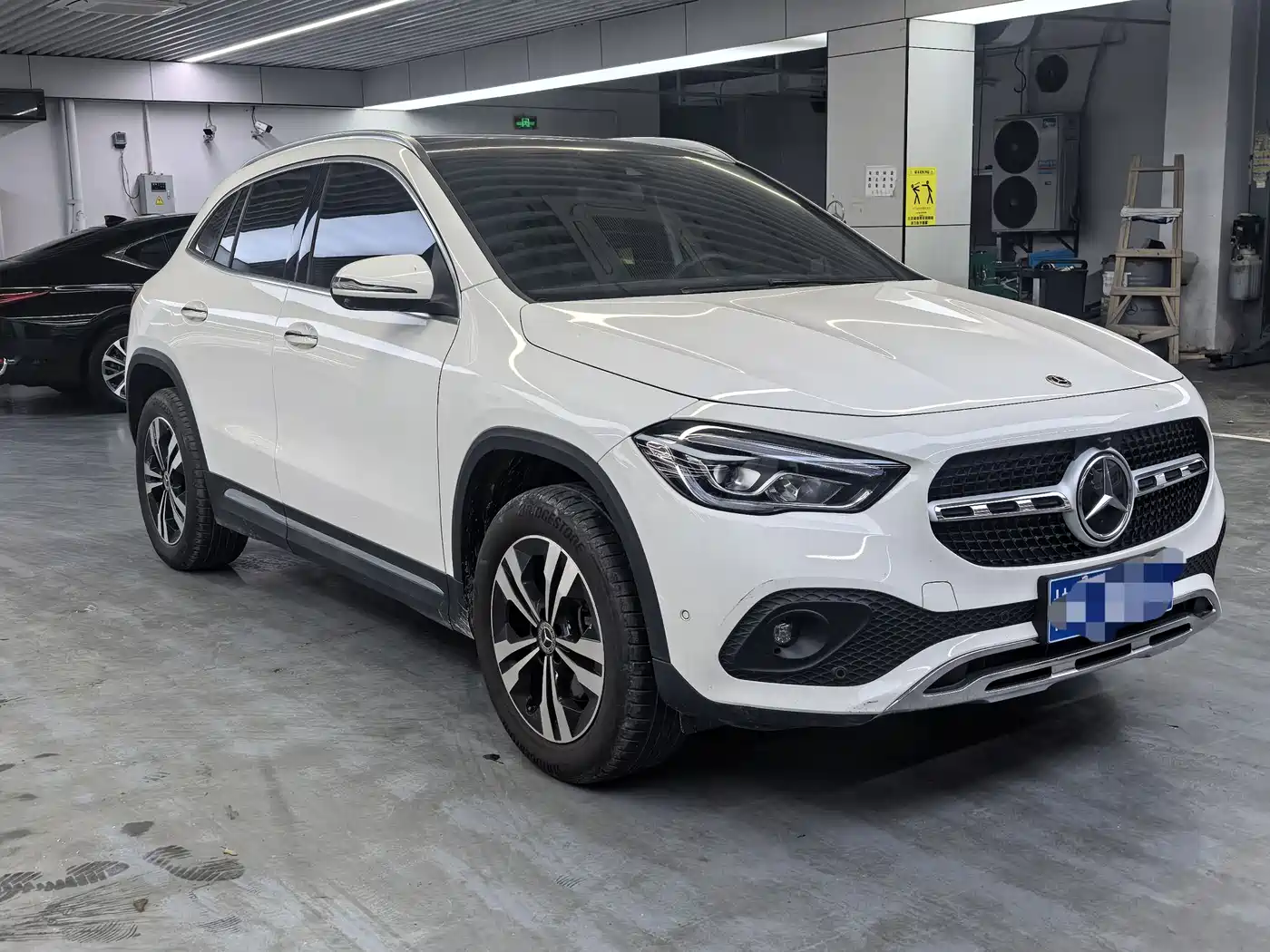 Mercedes-Benz GLA 2023 GLA 220 фото 3