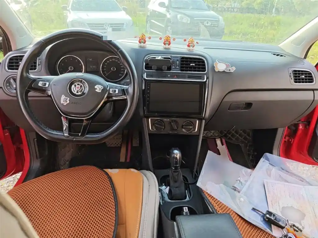 Volkswagen Polo 2016 1.6L Automatic Comfort фото 10