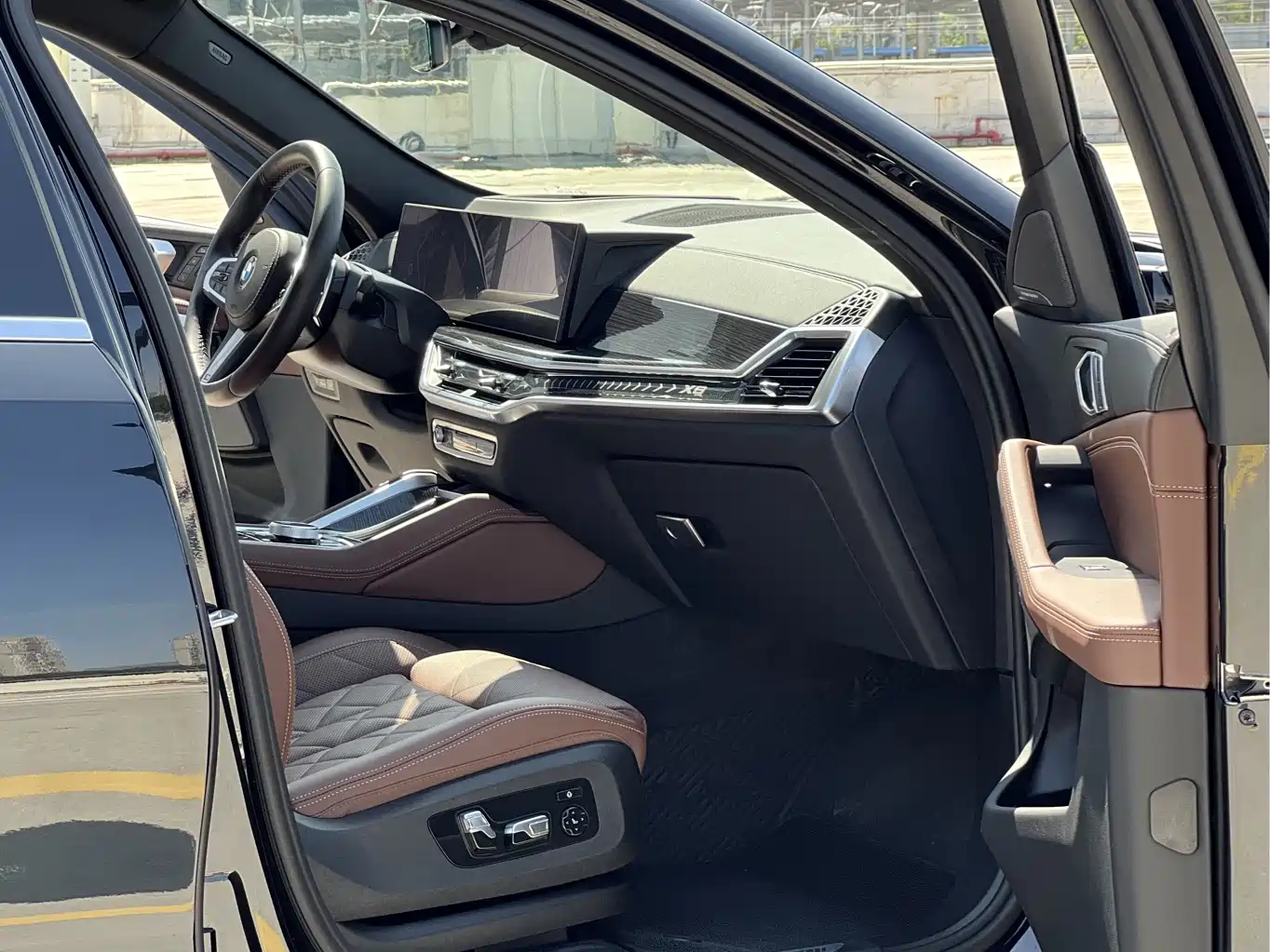 BMW X6 2023 xDrive40i Premium M Sport Package фото 6