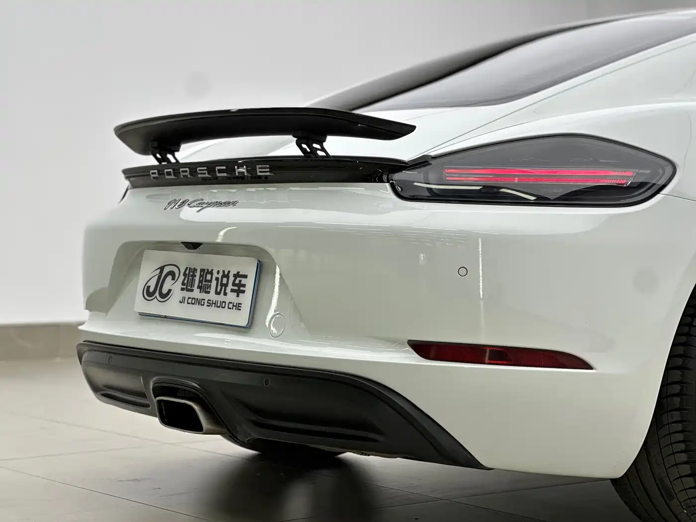 Porsche 718 2018 Cayman 2.0T фото 15