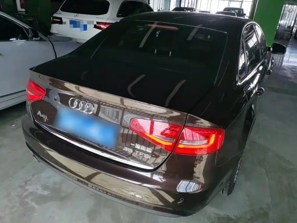 Фото 7 - Audi A4L