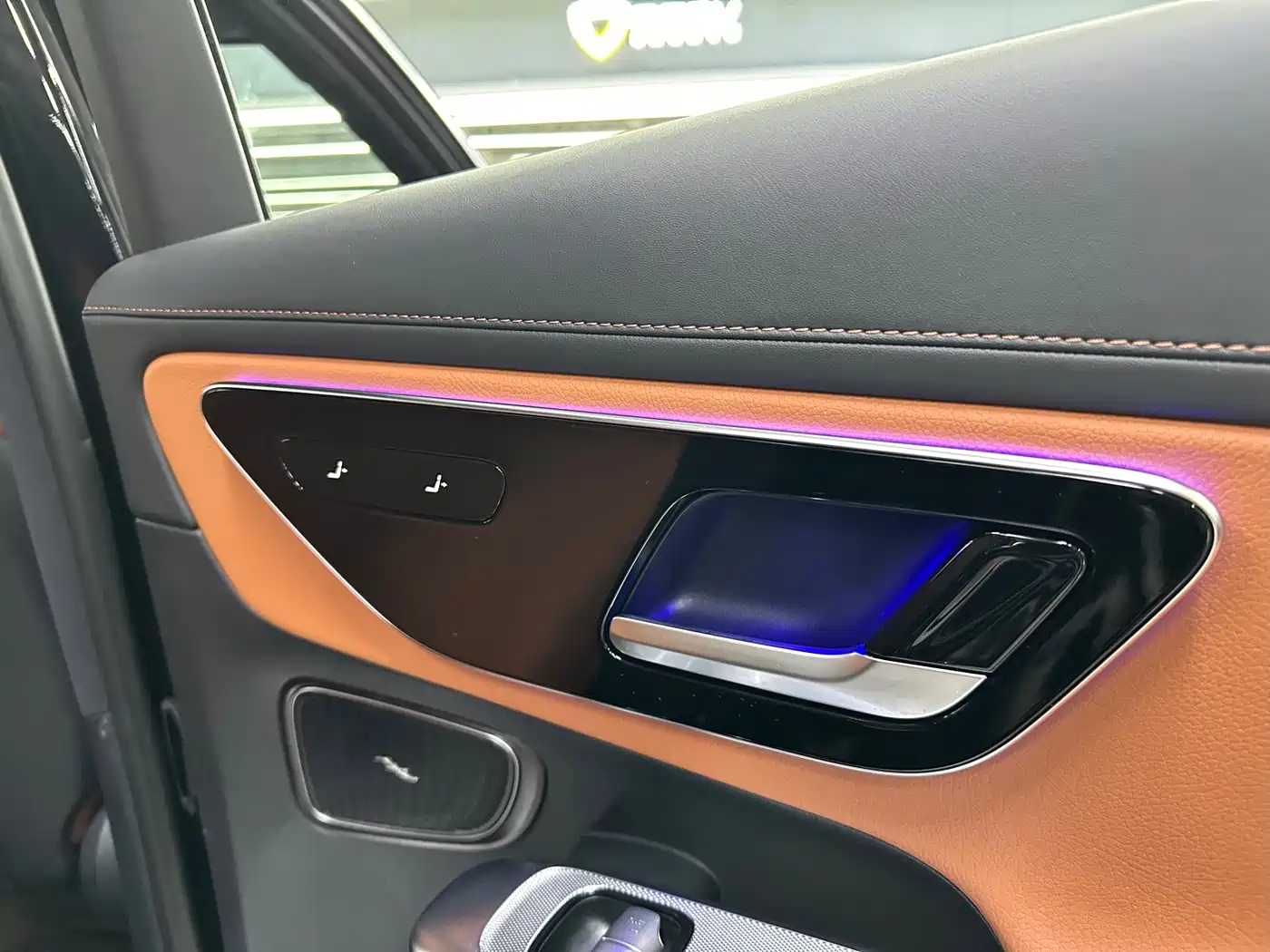 Mercedes-Benz GLC 2024 GLC 260 L 4MATIC Luxury 5-seater фото 23