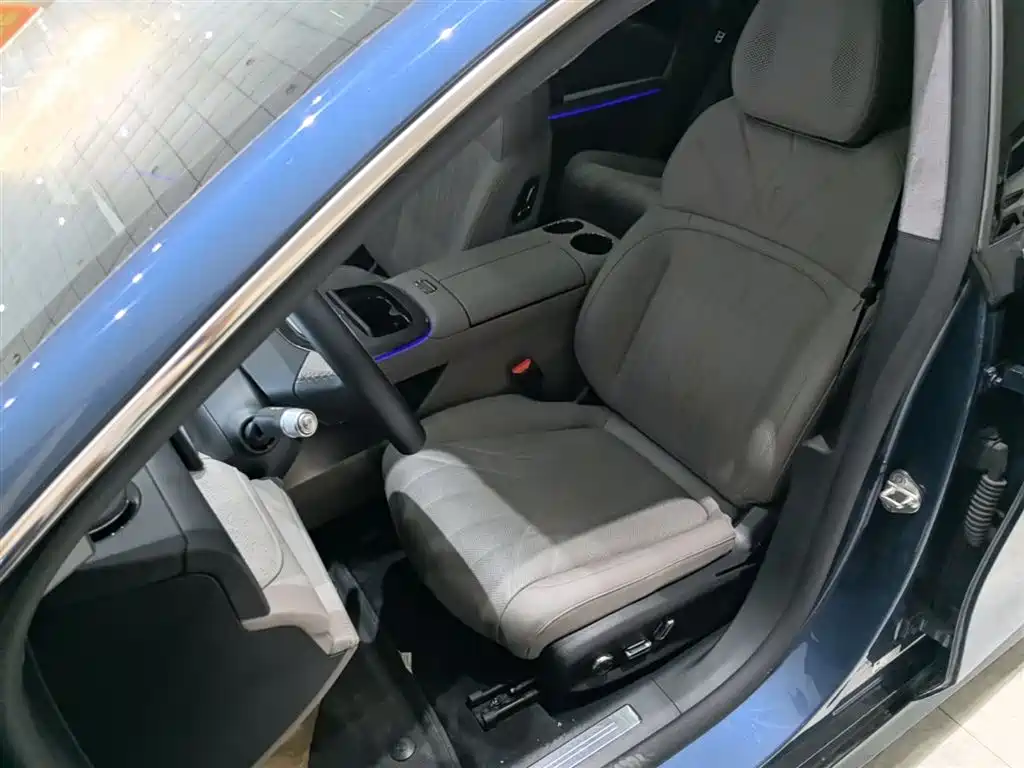 Geely Galaxy Galaxy Xingyao 8 2025 130km EM-P Starship Edition фото 15