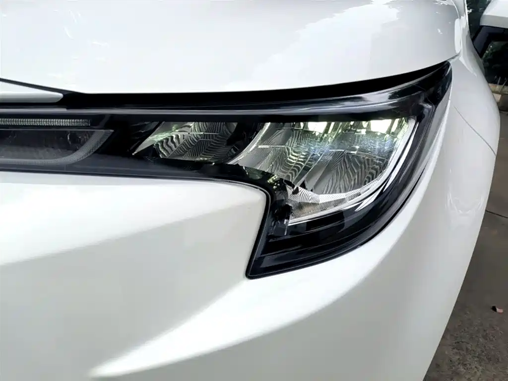 Toyota Levin 2023 185T CVT Luxury фото 24