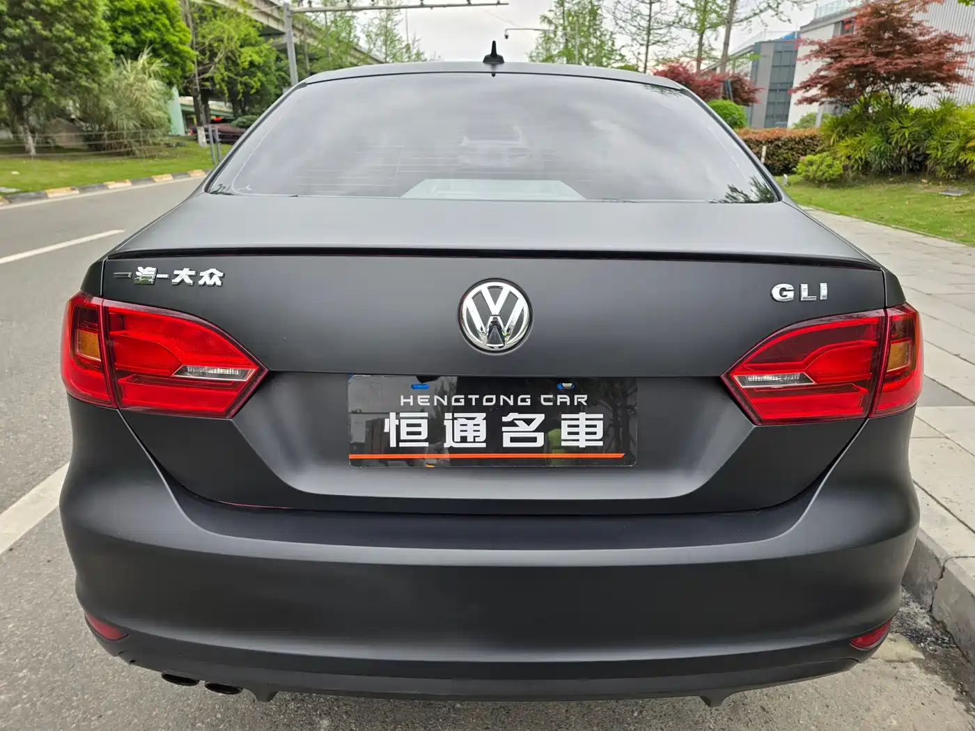 Volkswagen Sagitar 2013 2.0TSI GLI фото 5