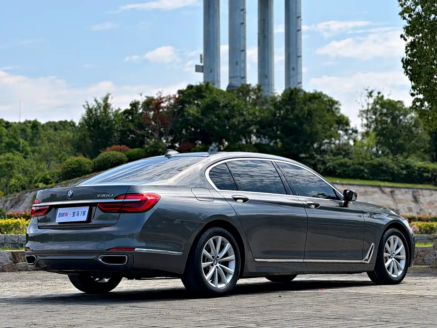 BMW 7 Series 2017 730Li Luxury Edition фото 22
