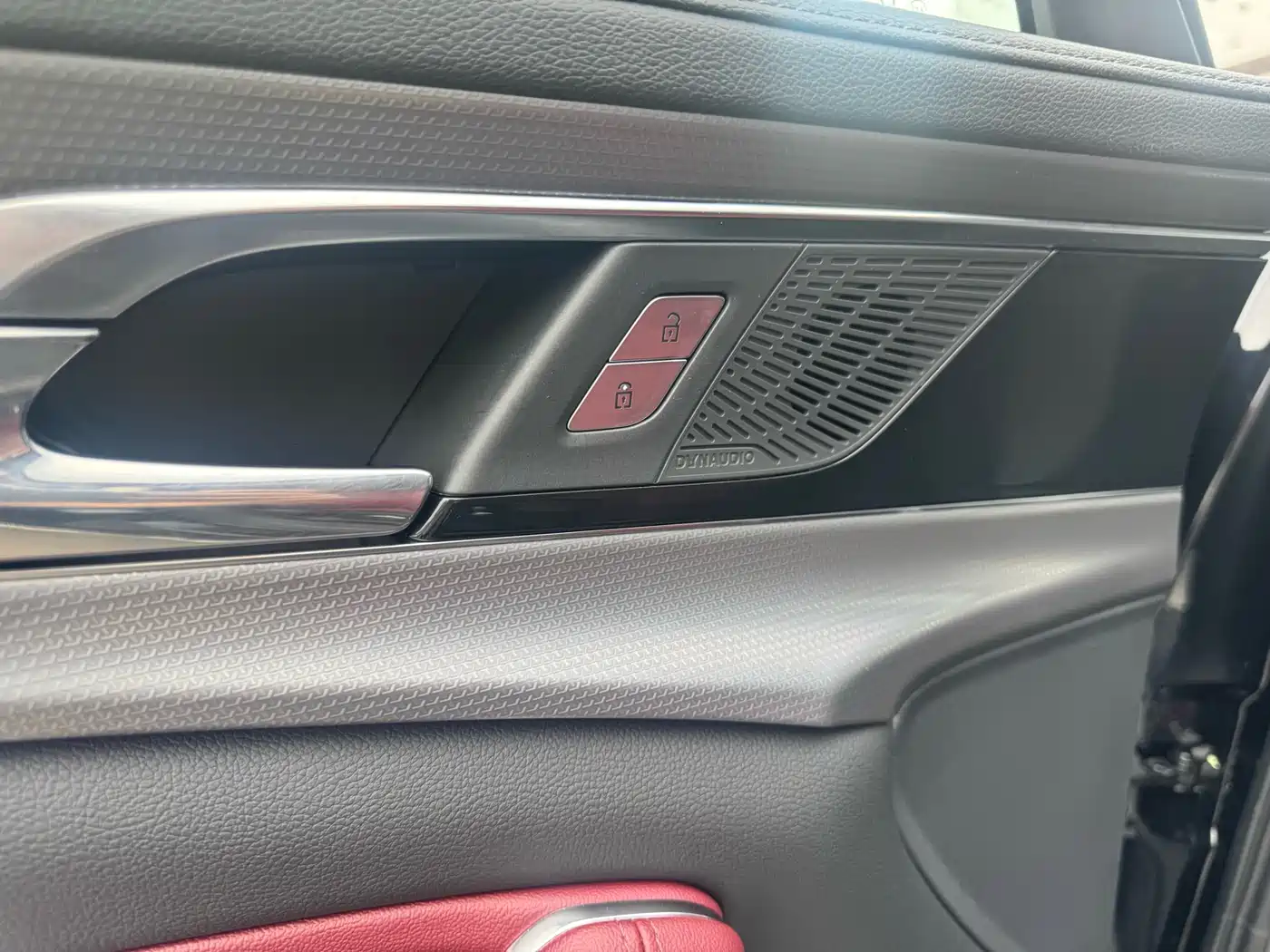 Hongqi H5 2024 2.0T Automatic Smart Connect Flag Smooth Edition фото 14