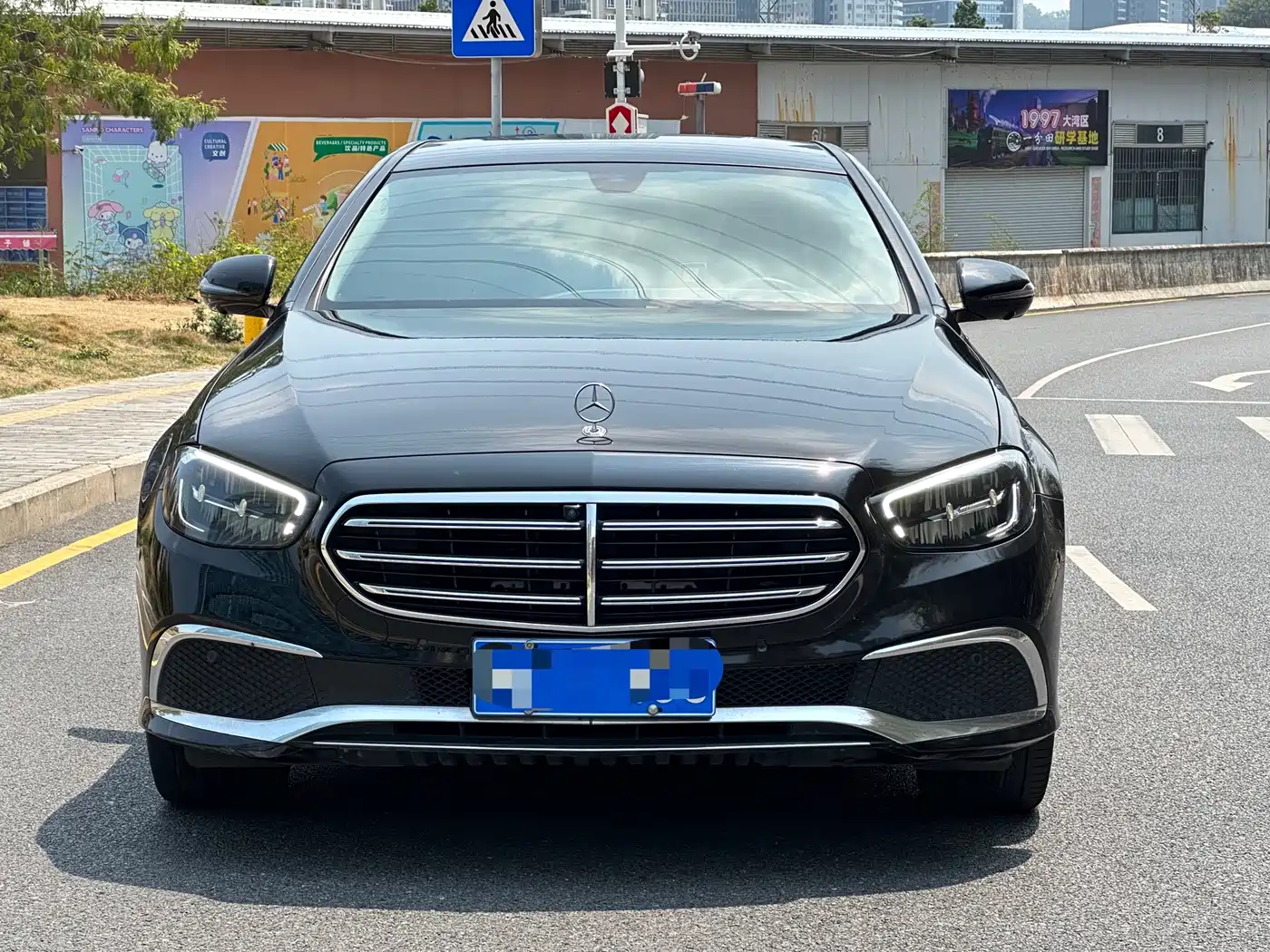 MERCEDES-BENZ E CLASS