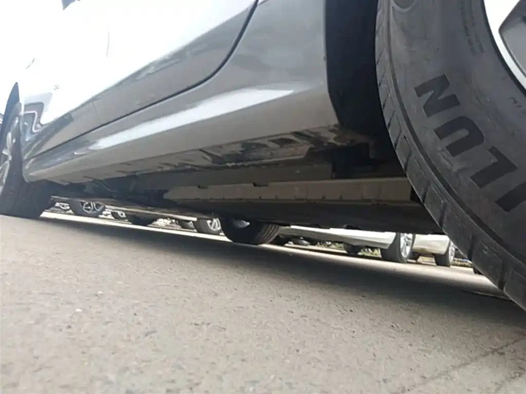 BYD Qin PLUS 2024 Glory Edition DM-i 55KM Leading фото 21