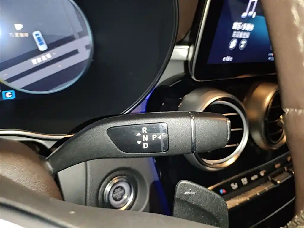 Mercedes-Benz GLC 2022 Facelift III GLC 260 L 4MATIC Dynamic фото 14