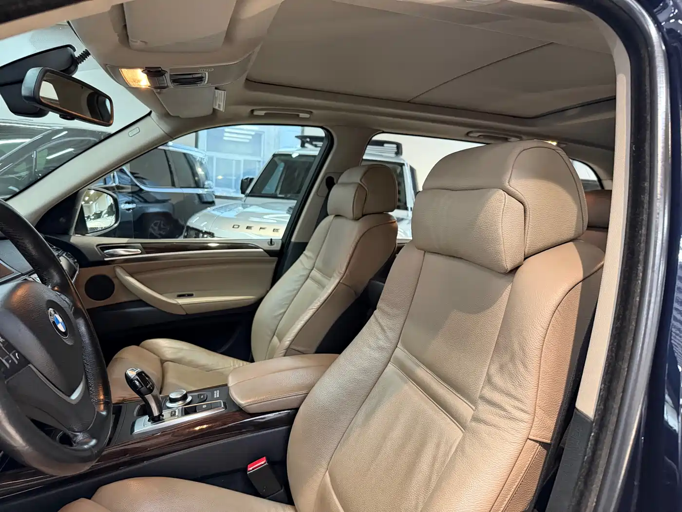 BMW X5 (Import) 2008 Model xDrive48i Luxury Type фото 8
