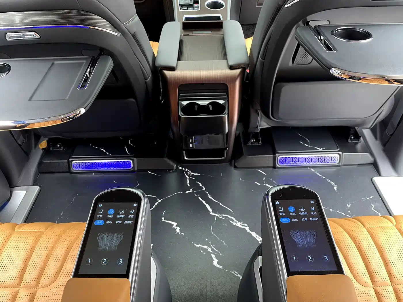 Toyota Sienna 2024 2.5L Hybrid Comfort Edition фото 19