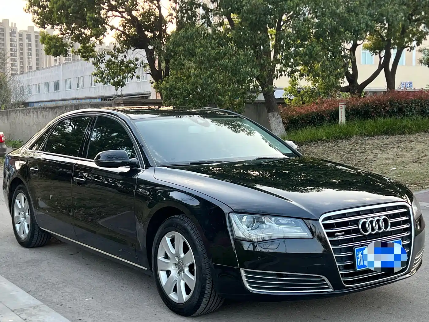 Audi A8 2013 A8L 45 TFSI quattro Comfort фото 3