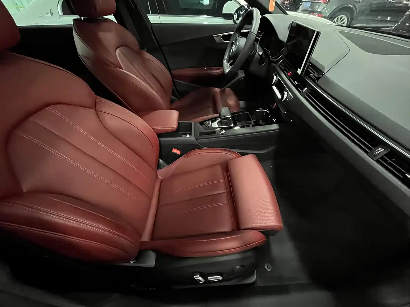 Audi A4L 2024 40 TFSI Luxury Dynamic фото 13