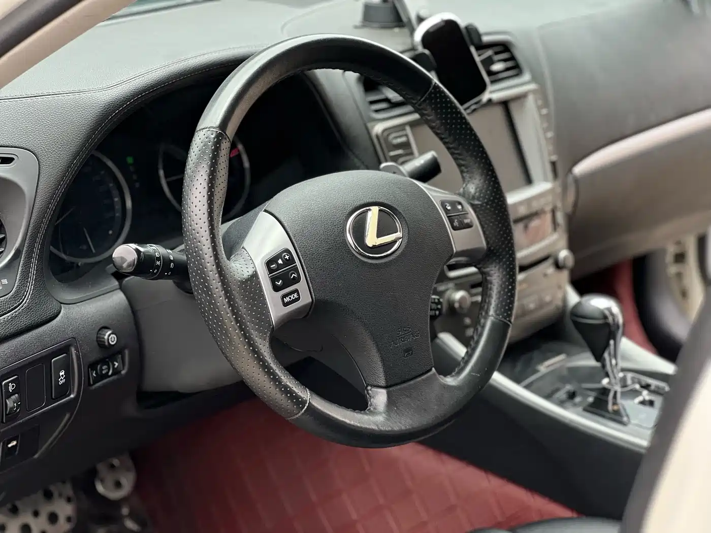 Lexus IS 2011 250 Sport фото 17