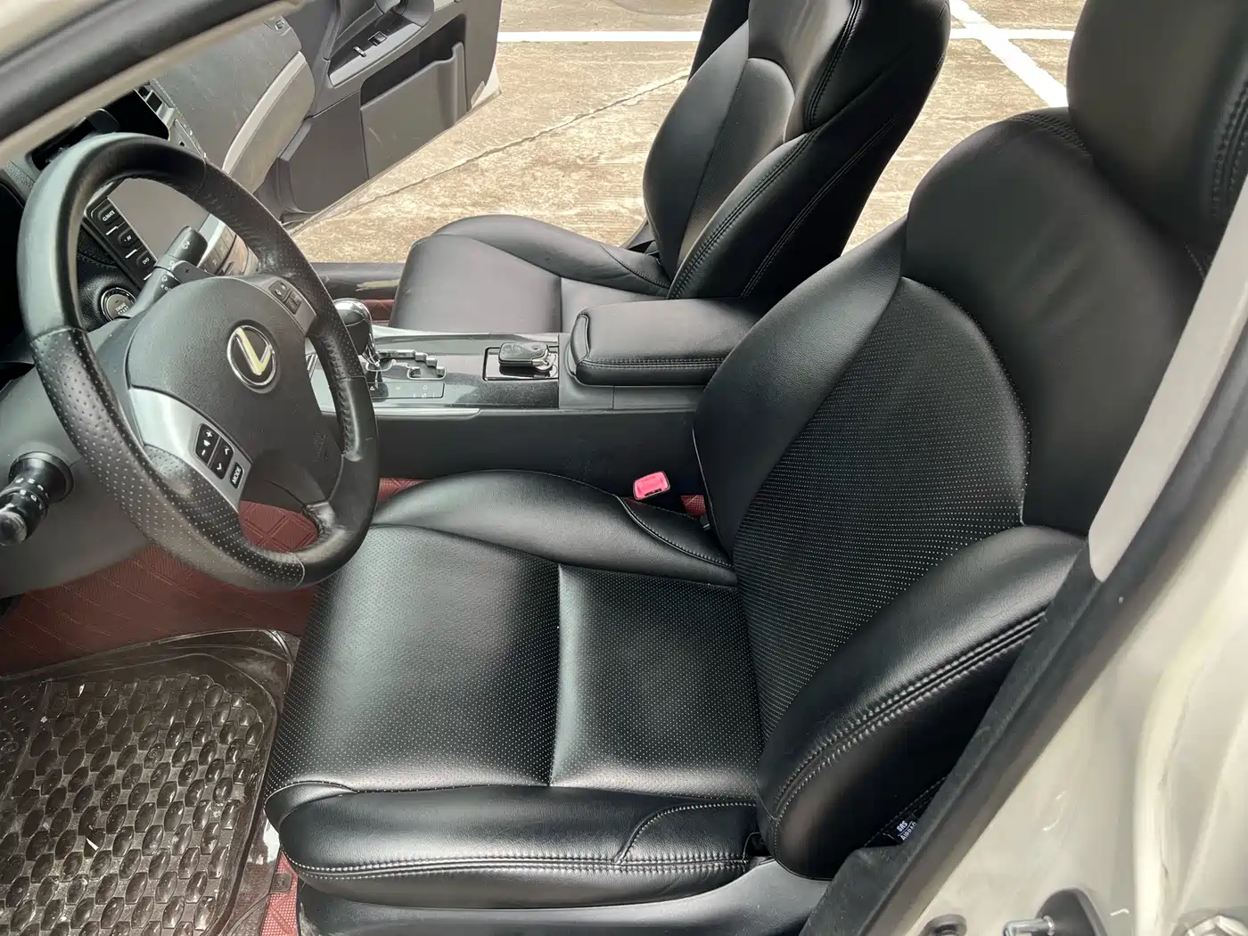 Lexus IS 2011 250 Sport фото 19