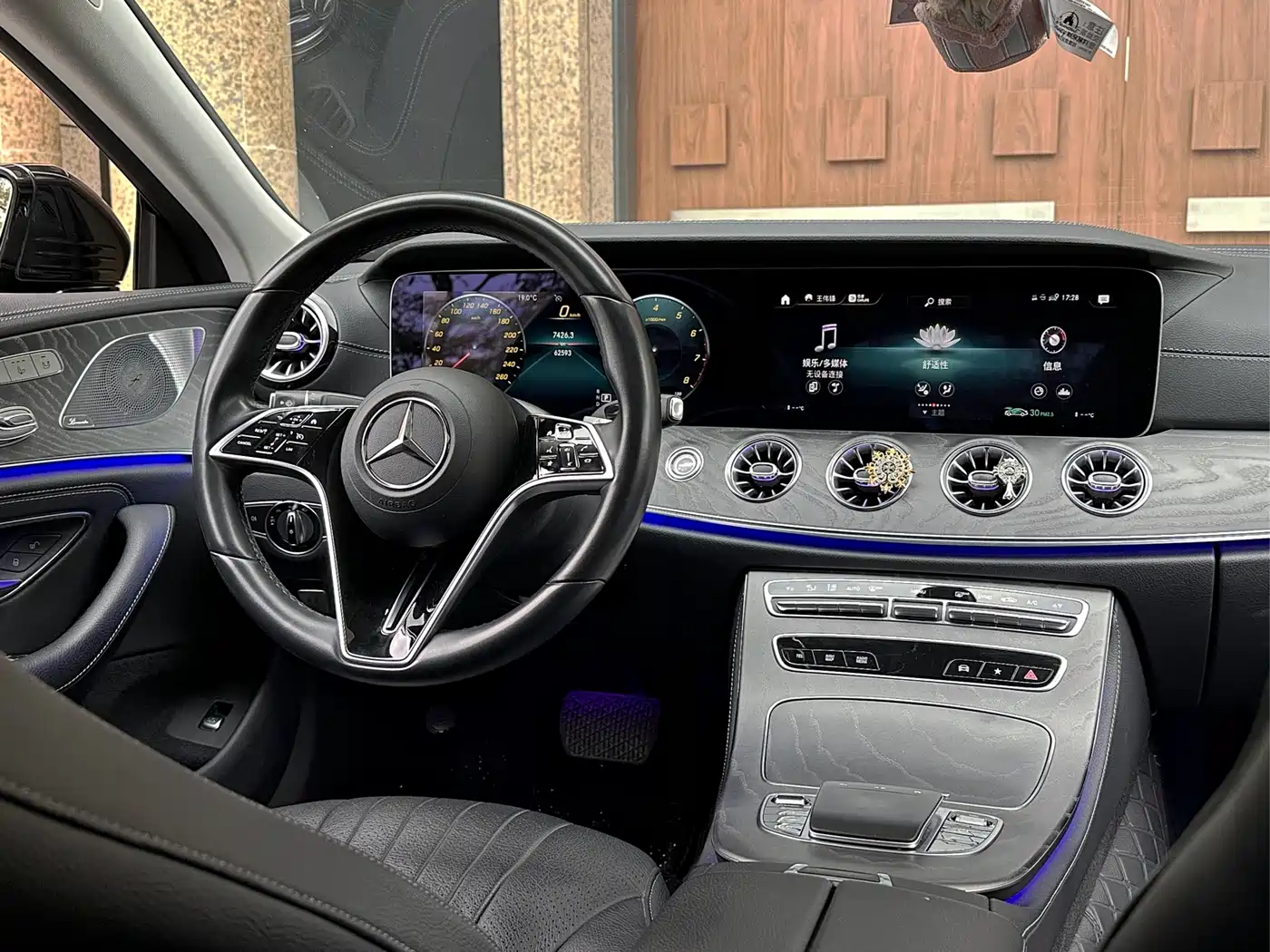 Mercedes-Benz CLS 2022 CLS 300 Dynamic фото 7