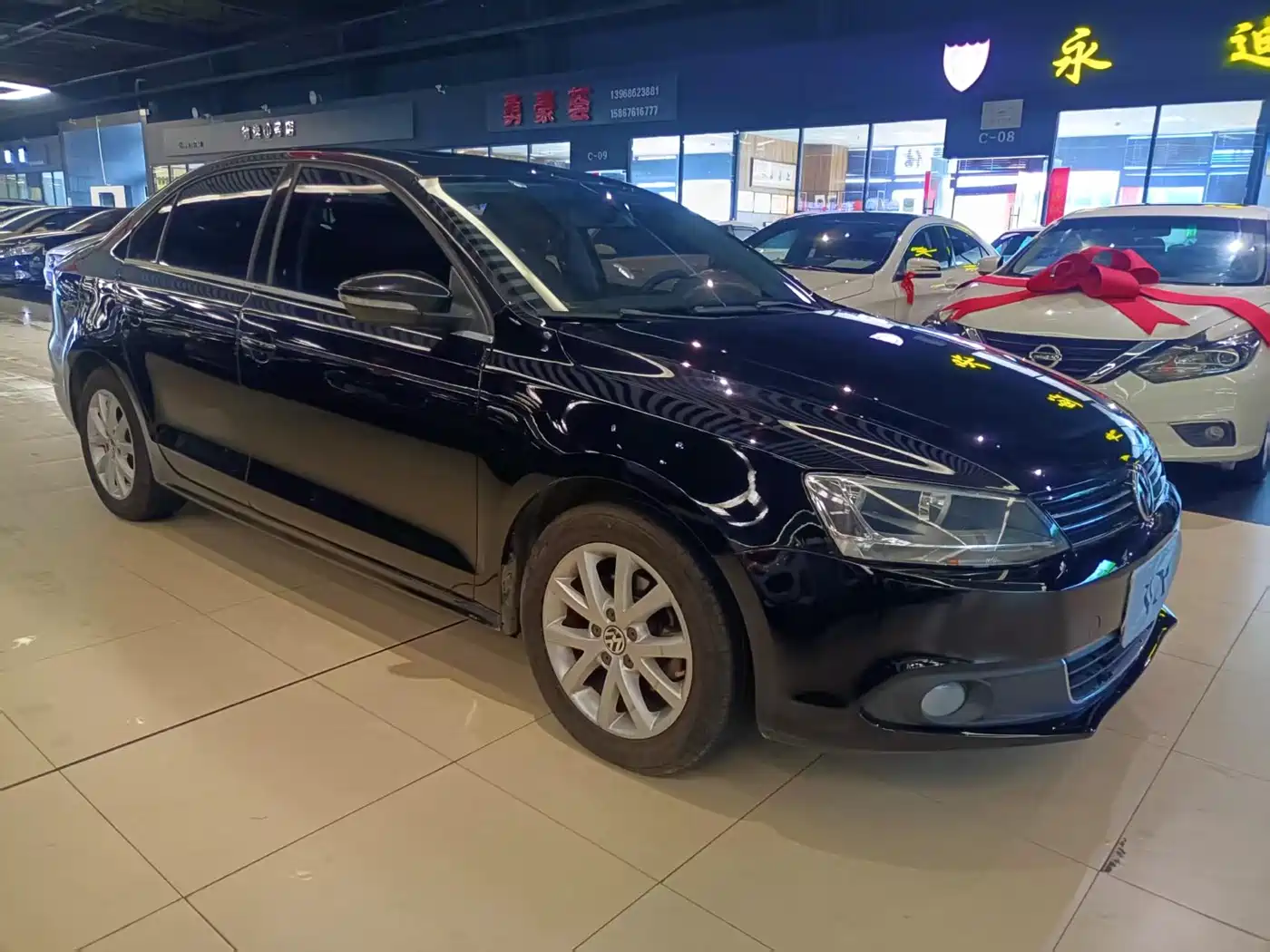 Volkswagen Sagitar 2014 1.6L Automatic Fashion фото 4
