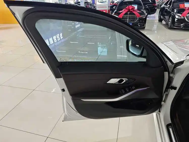 BMW 3 Series 2021 325Li M Sport Package фото 14