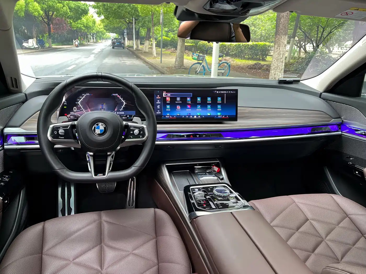 BMW 7 Series 2023 Model 735Li M Sport Package фото 16