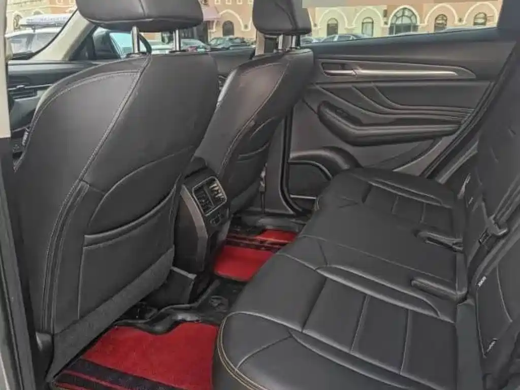 Фото 8 - Haval F7x