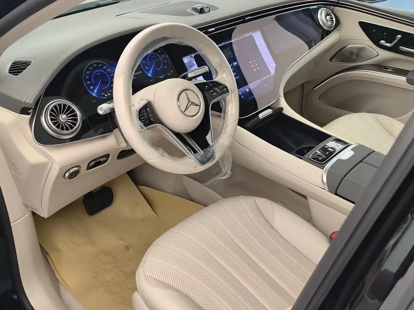 Mercedes-Benz EQS SUV 2025 Model 500 4MATIC фото 10