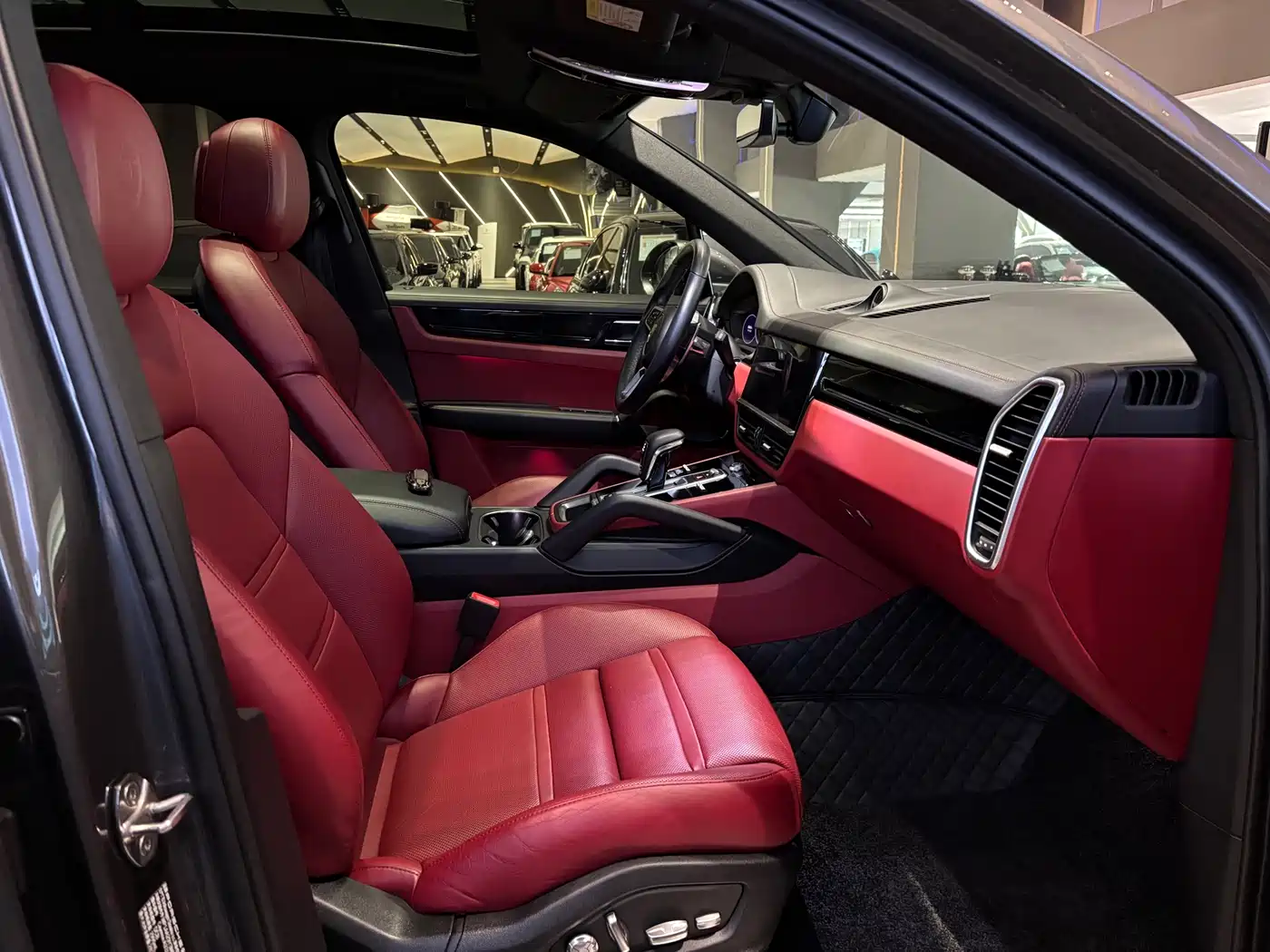 Porsche Cayenne 2019 Cayenne 3.0T фото 19