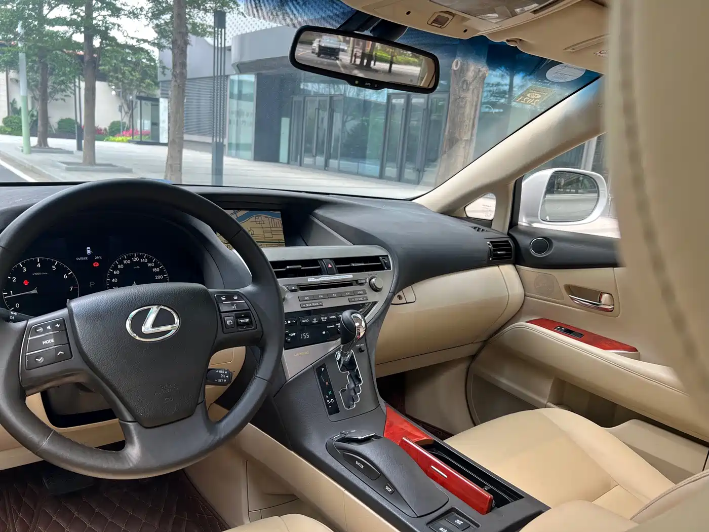 Lexus RX Classic 2009 Model 350 Luxury Edition фото 15