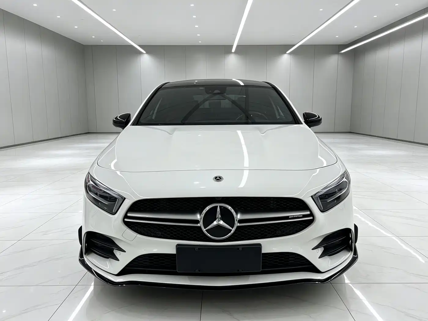 Mercedes-Benz A-Class AMG 2022 Model AMG A 35 L 4MATIC Blazing Night Special Edition фото 7