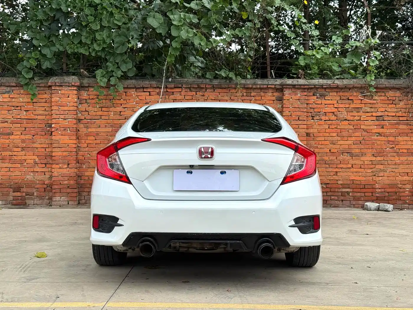 Фото 8 - Honda Civic