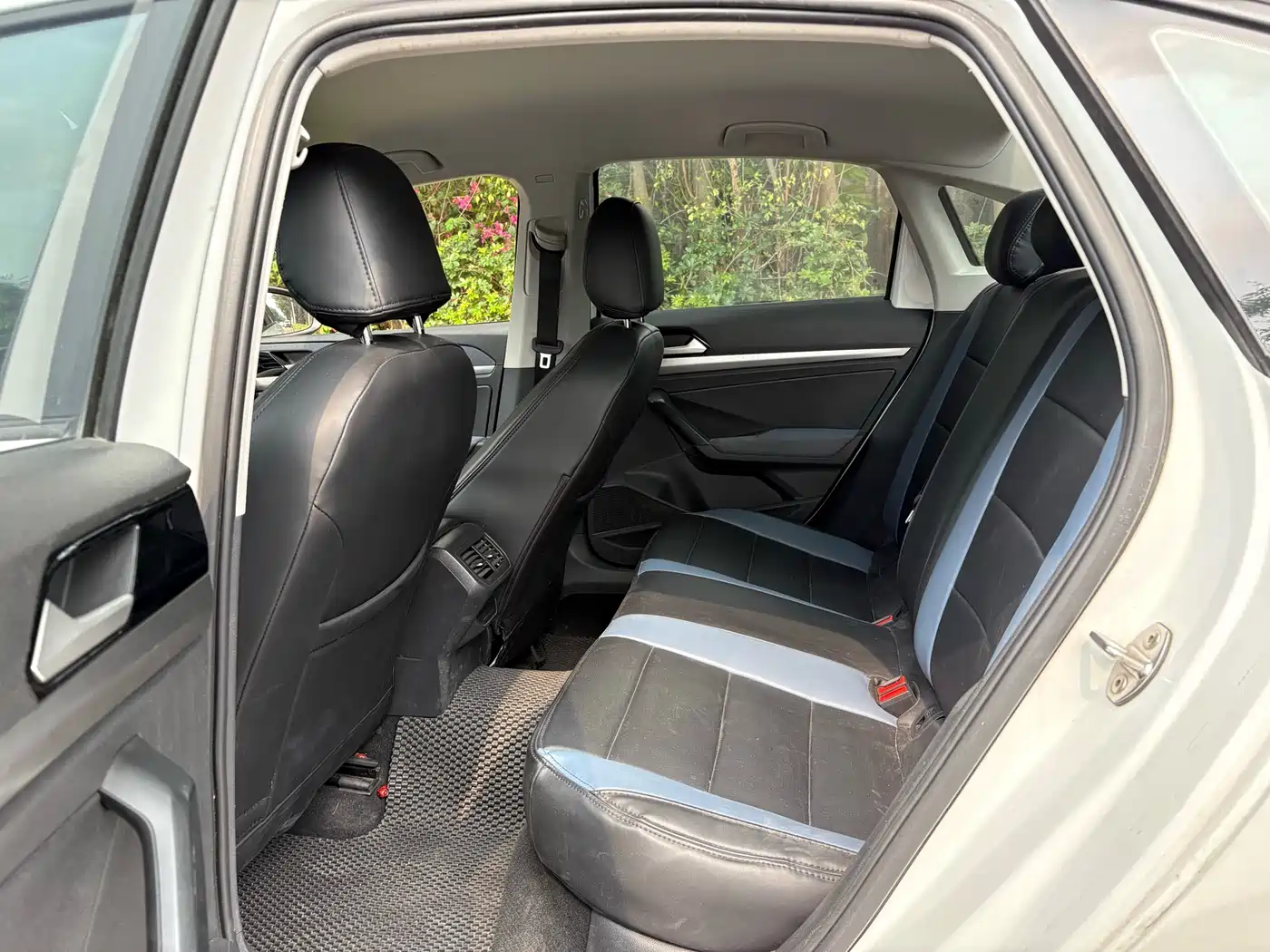 Volkswagen Lavida 2023 1.5L Auto Delight Edition фото 4