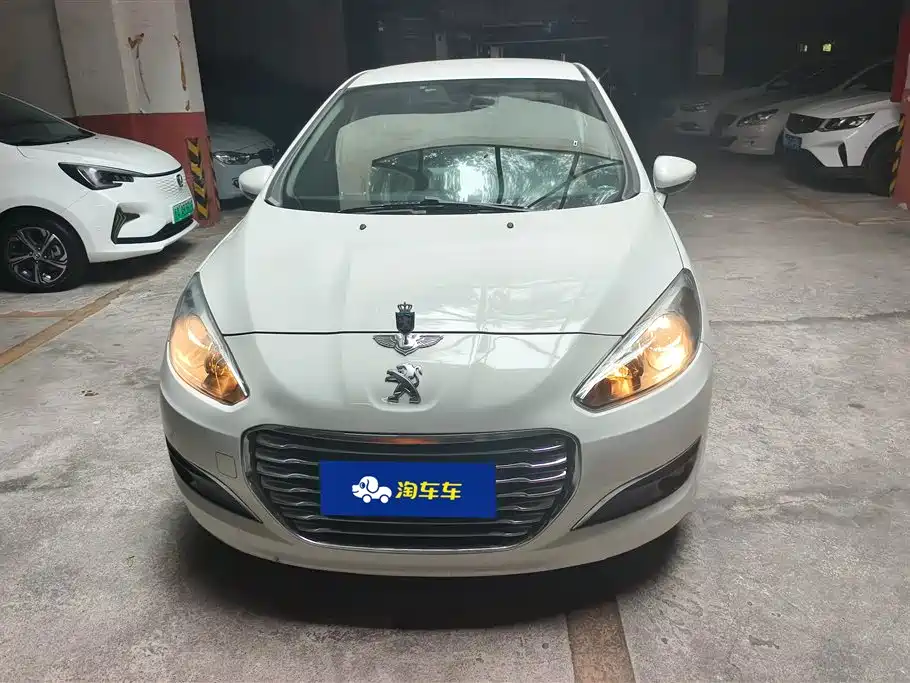 Peugeot 308 2013 Model 1.6L Automatic Superior Style фото 2