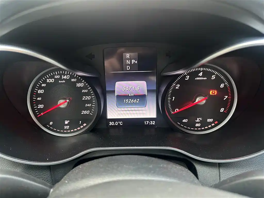 Mercedes-Benz C-Class 2017 C 180 L Sport фото 11