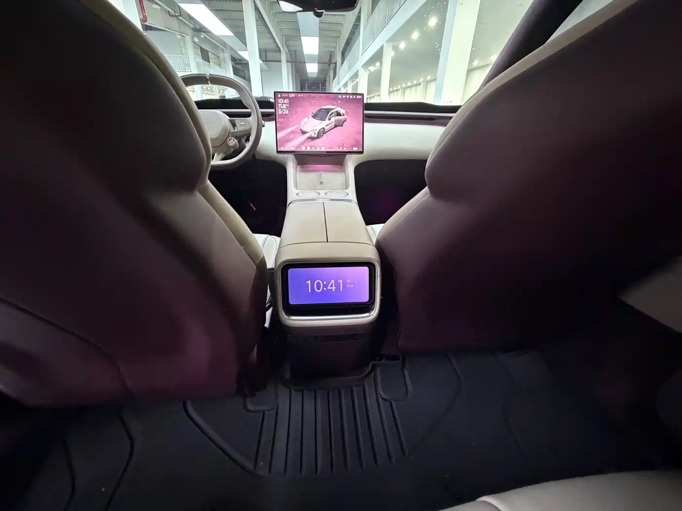 Xiaomi Auto Xiaomi YU7 2025 Extended Range RWD Edition фото 7