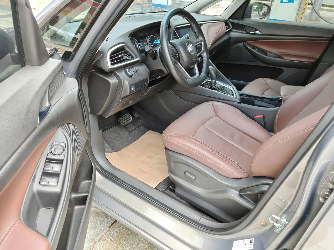Buick GL6 2021 2019 Model 18T 5-Seater Connected Luxury Version China V