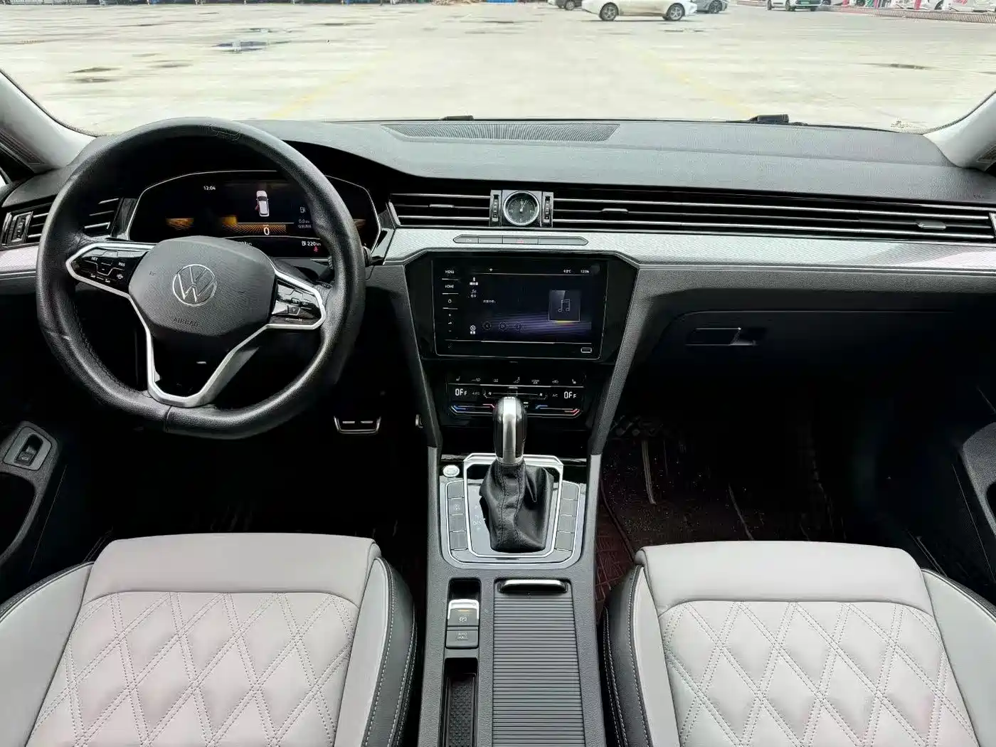 Volkswagen Magotan 2023 Model 2 Million Commemorative Edition 330TSI DSG Luxury фото 6