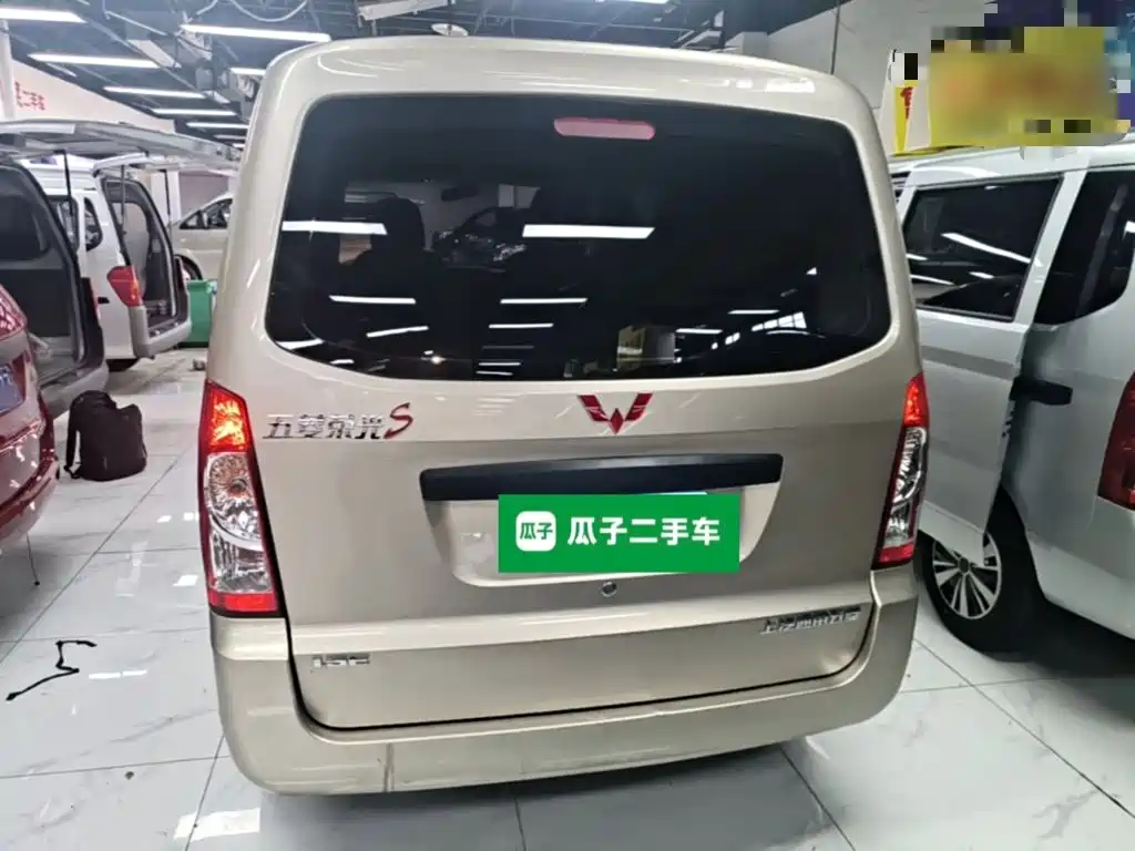 Wuling Motors Wuling Rongguang S 2024 2023 1.5L Base 5/7 Seater